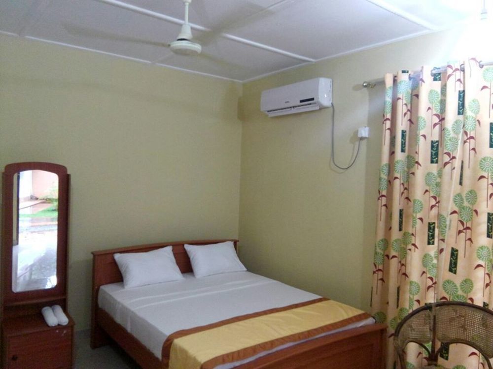 Nirmala Hotel And Restaurant Polonnaruwa Zewnętrze zdjęcie
