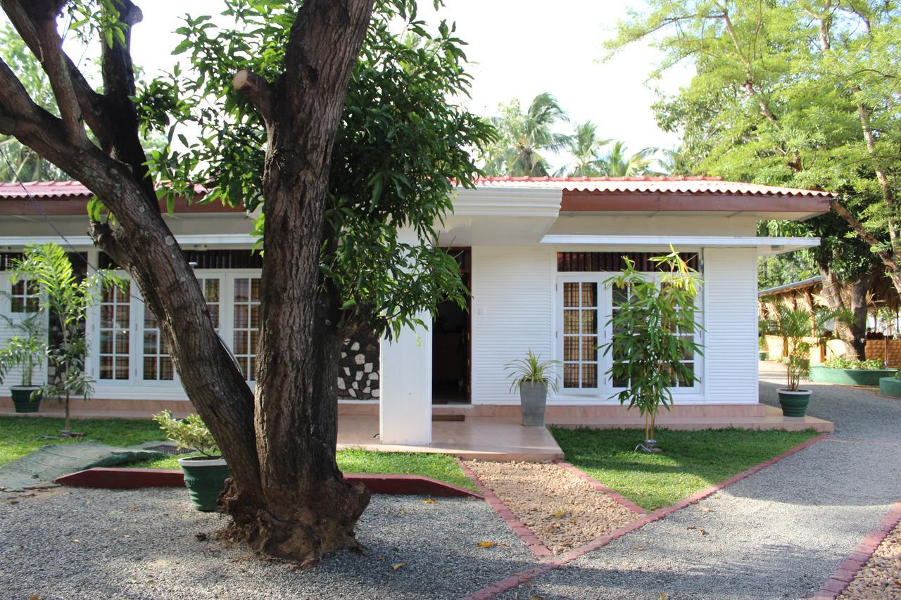 Nirmala Hotel And Restaurant Polonnaruwa Zewnętrze zdjęcie