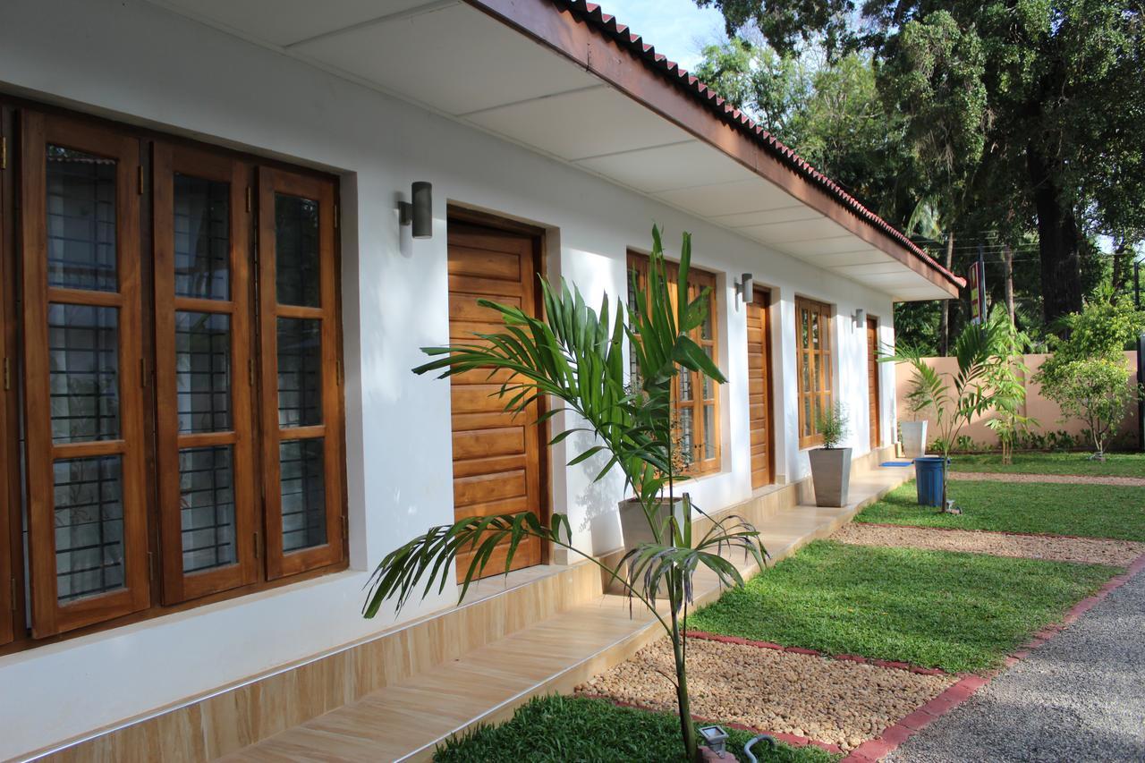 Nirmala Hotel And Restaurant Polonnaruwa Zewnętrze zdjęcie